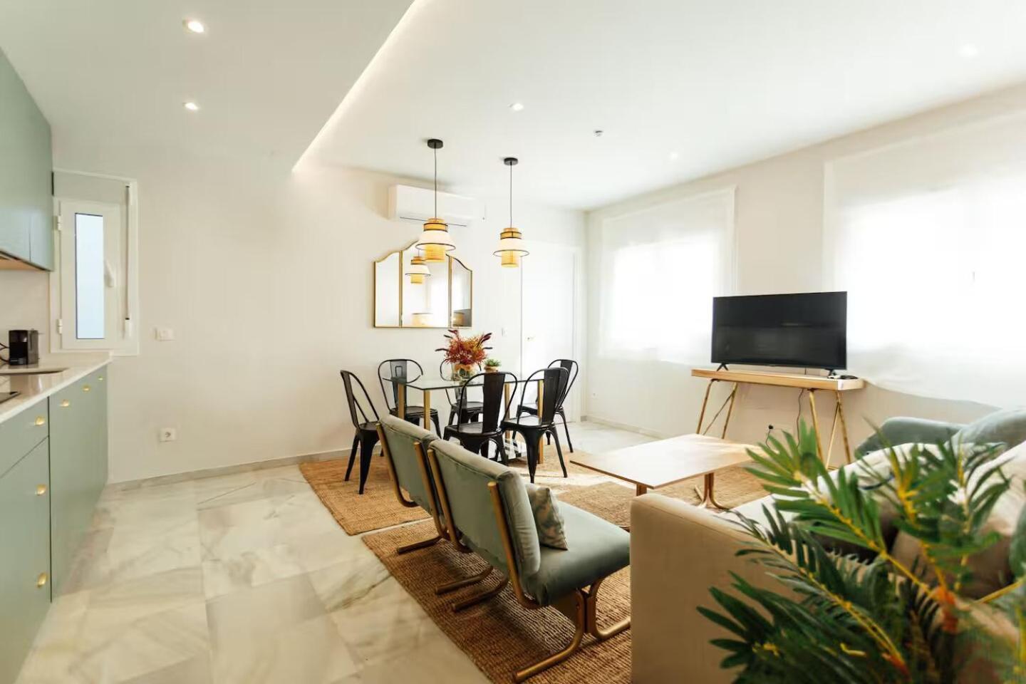 Apartament Reformed And Comfy- 2Bd 2Bth- Arenal Sewilla Zewnętrze zdjęcie